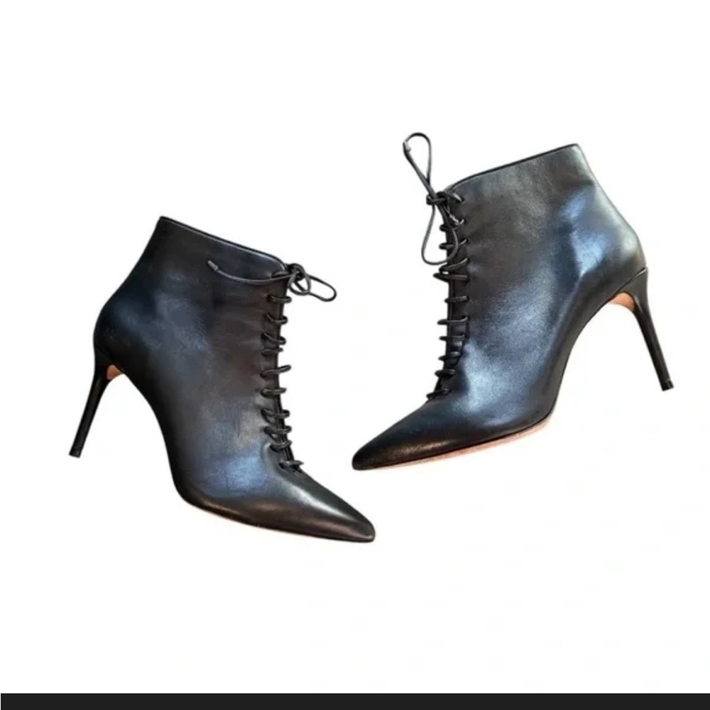 Antonio Melani Henrietta Black Leather Lace Up Ankle Booties Heels Size 6